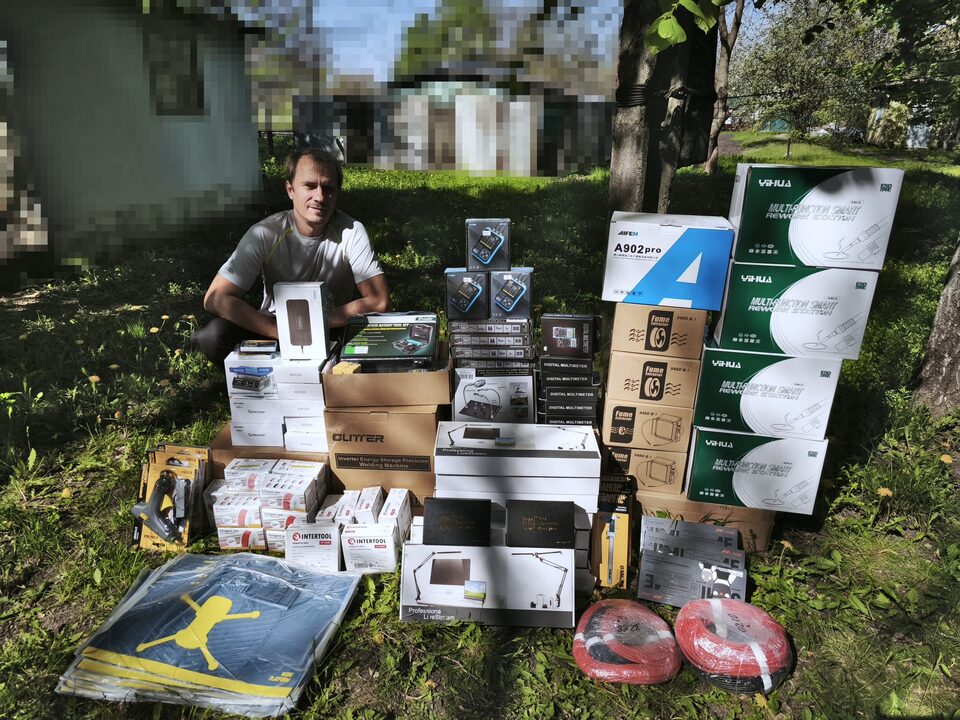 We received an urgent request from defenders from the 411th UAV brigade 🇺🇦 to help them set up and equip HW electronics lab for their unit, to…