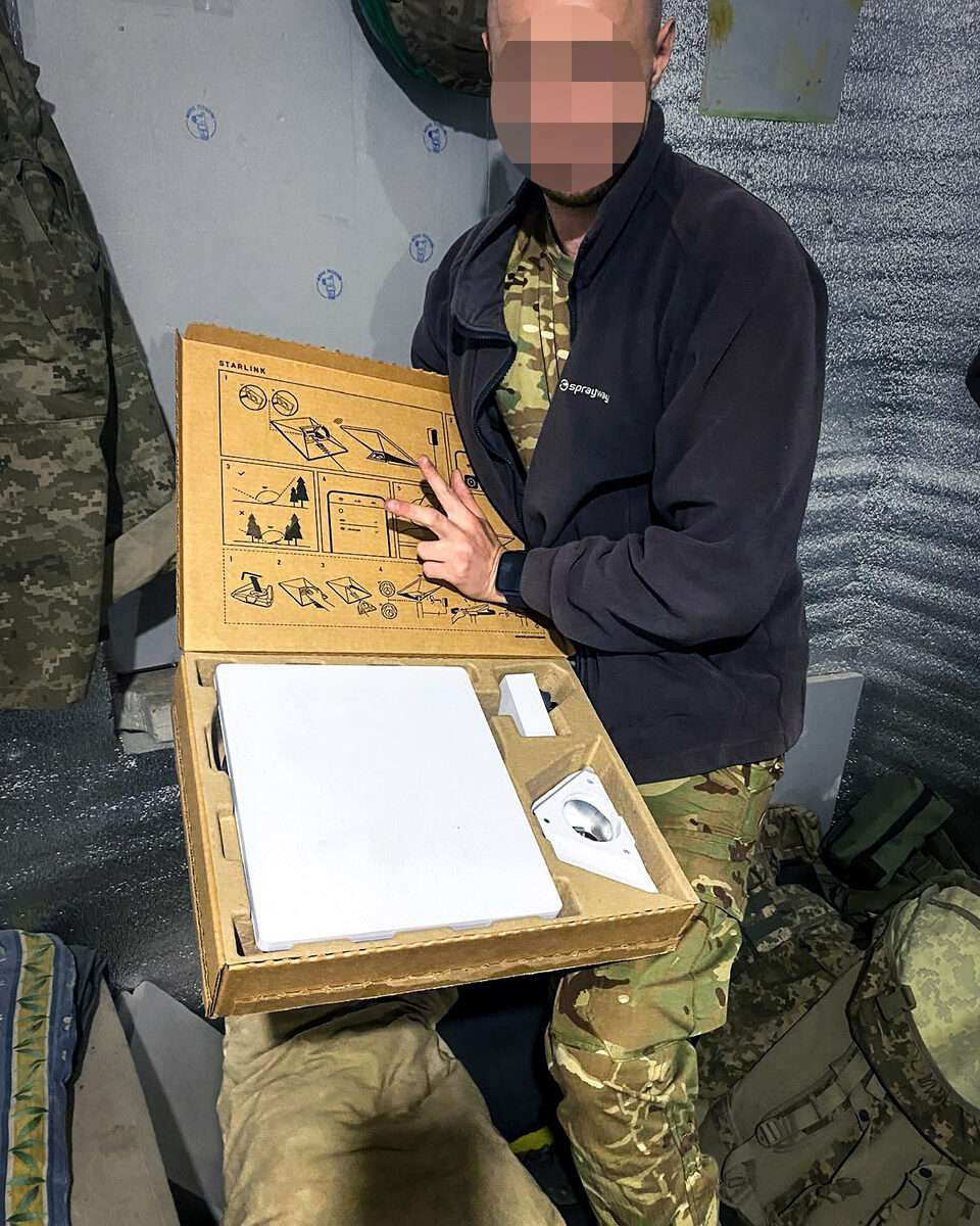 We purchased a Starlink Mini terminal for defenders from the 117th Brigade 🇺🇦 for their large drones.