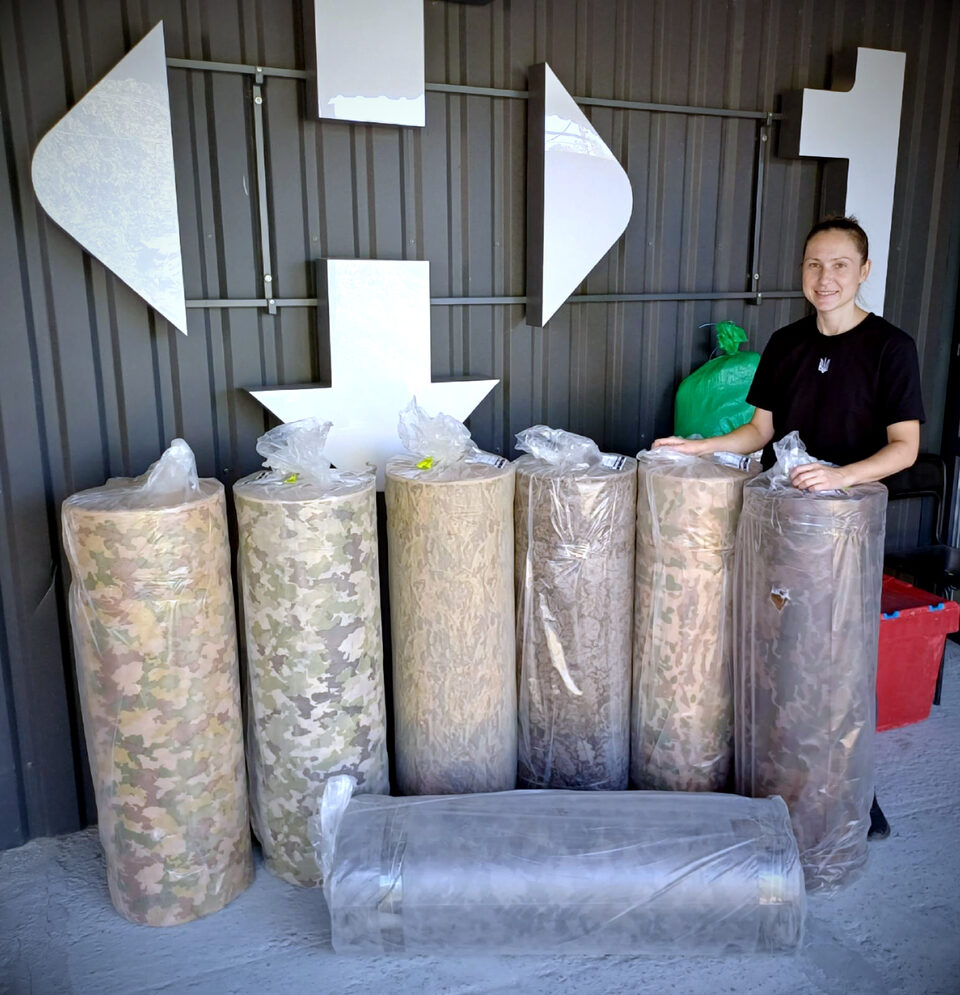🇺🇦 Ukrainian volunteers received 7 large rolls of specialty fabric for making camouflage netting that we purchased for them.
